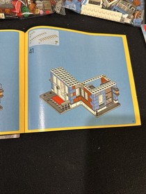 LEGO CREATOR Corner Deli 31050 3 in 1 w/ 3 Manuals 467 pcs complete