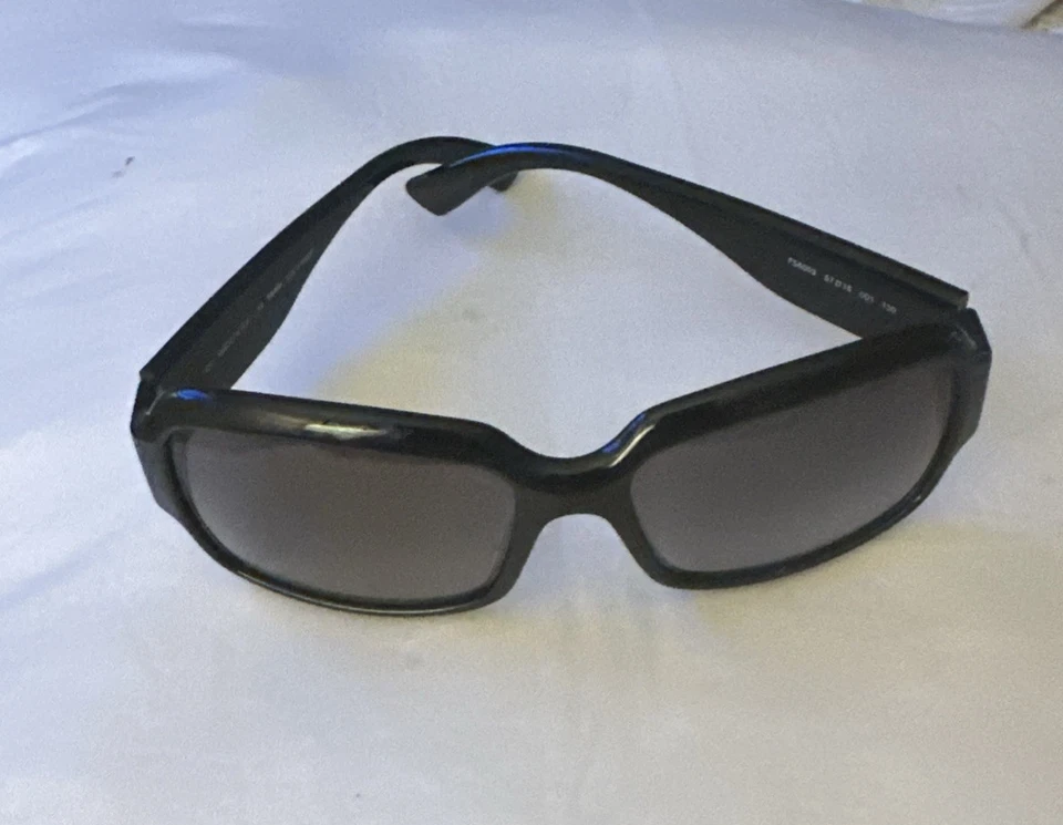 SUNGLASSES FENDI FS5071R 58-15 001 125 / Black Frame / Gray Lens / MADE IN ITALY - Image 3 of 4
