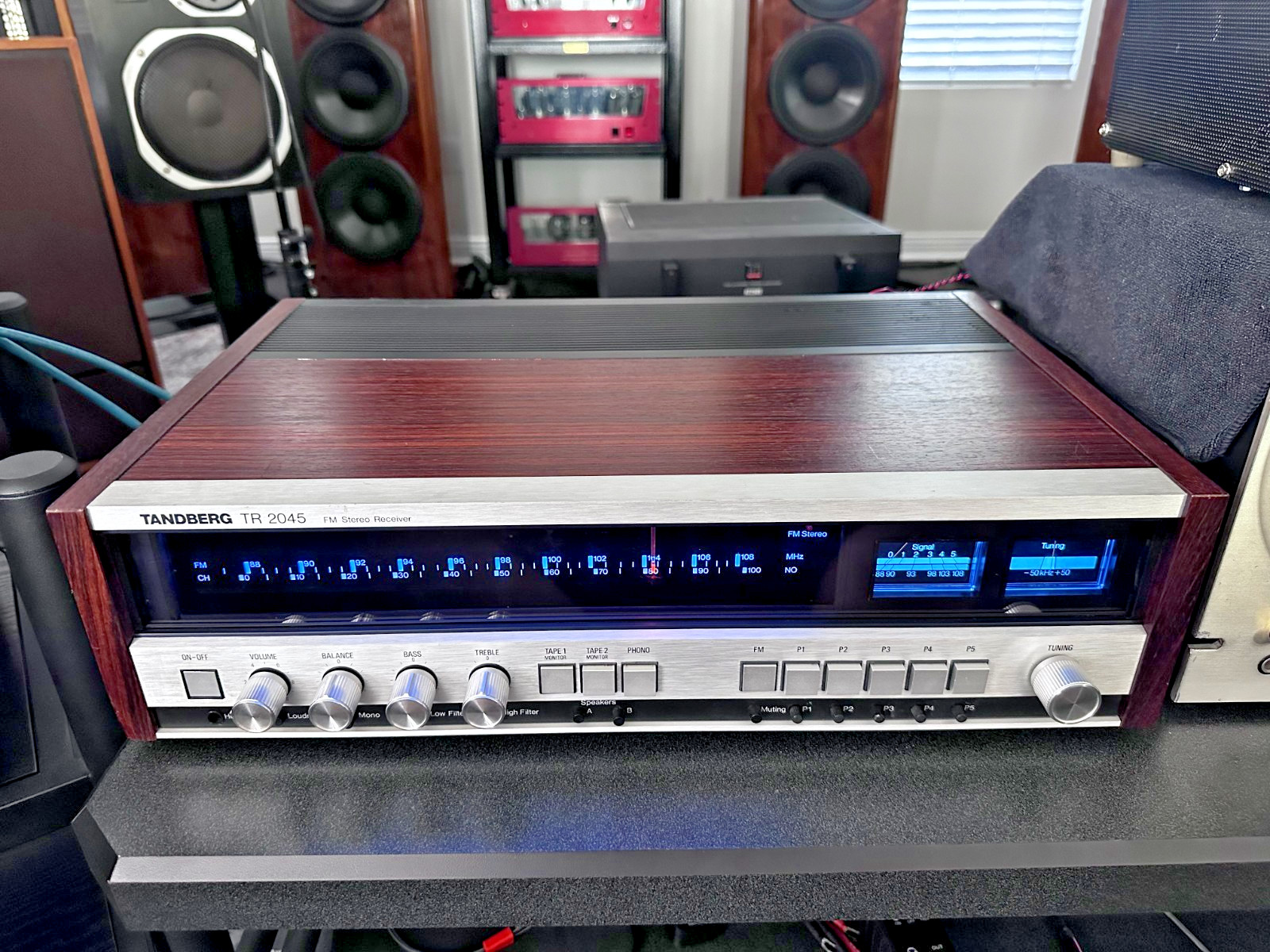 Tandberg TR 2045 Stereo FM Receiver (upgraded)