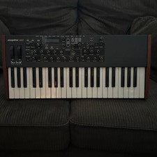 Dave Smith Mopho SE SPECIAL EDITION  CLEAN/NEAR MINT