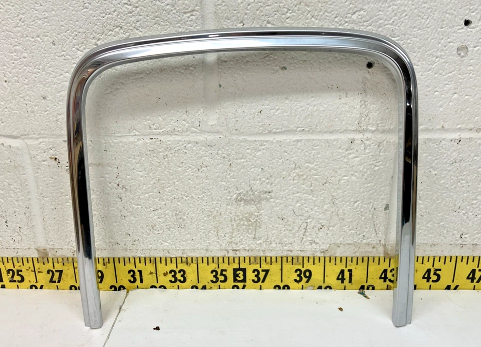 OEM GM RH Faro Bisel Borde 14052294 1983-1984 Chevy/GMC G1/2/3 Furgonetas (SVM165) Foto 3 de 4