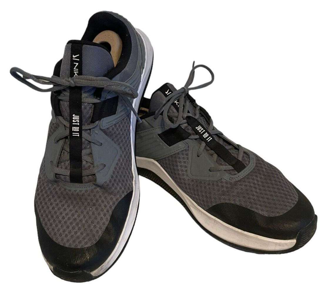 Nike MC Trainer Athletic Shoes Men