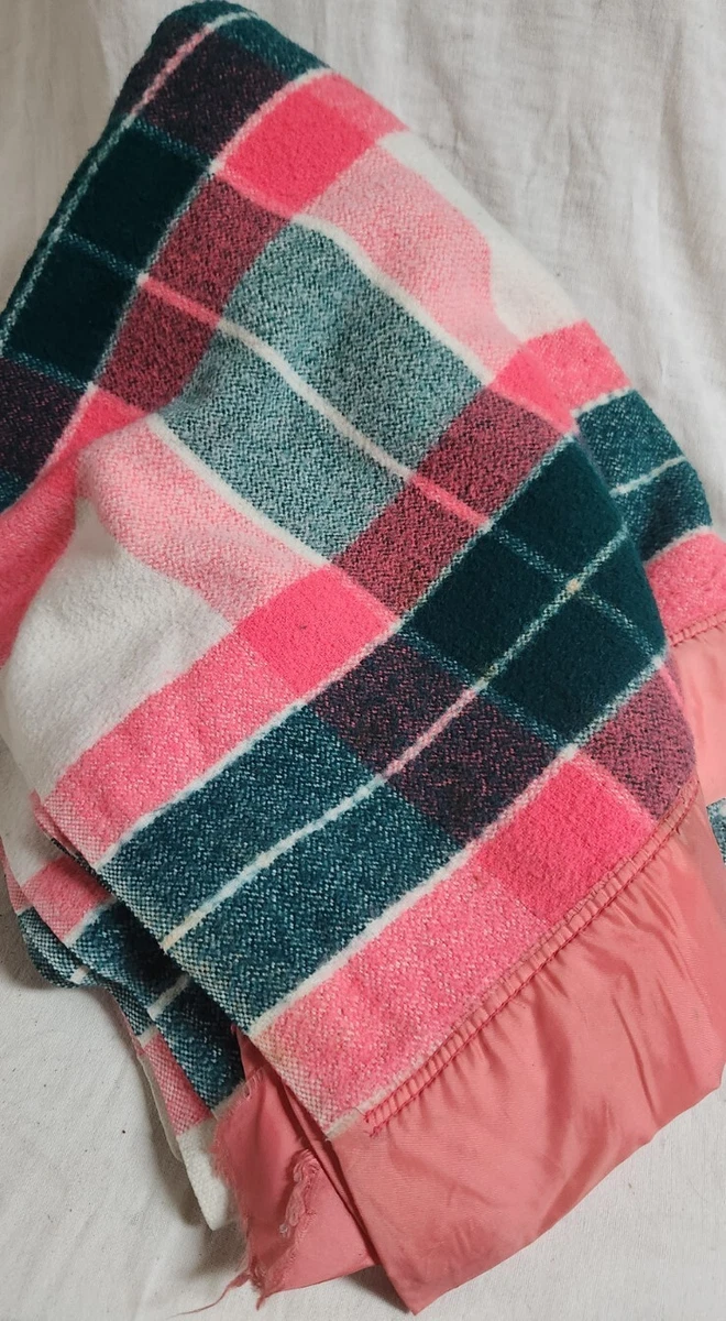 Pink and 2025 green throw blanket