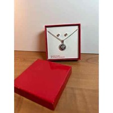 NEW Pendant Necklace and Earring Set 18