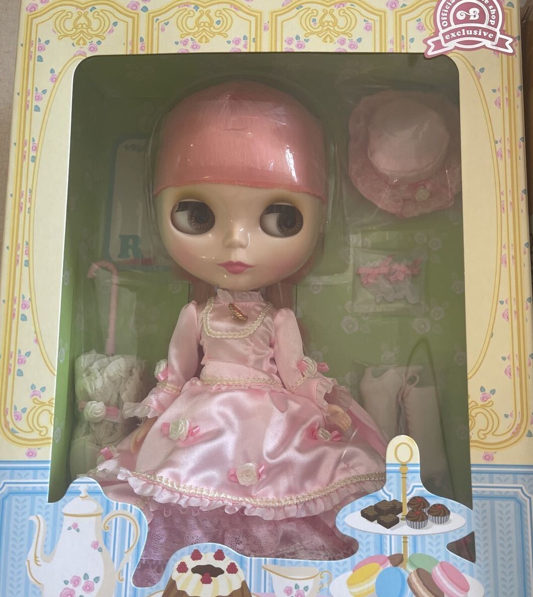 BLYTHE Dainty Brscuit ブライス ディンティビスケット TAKARA TOMY Neo Blythe Dainty Biscuit doll Pink hair Figure