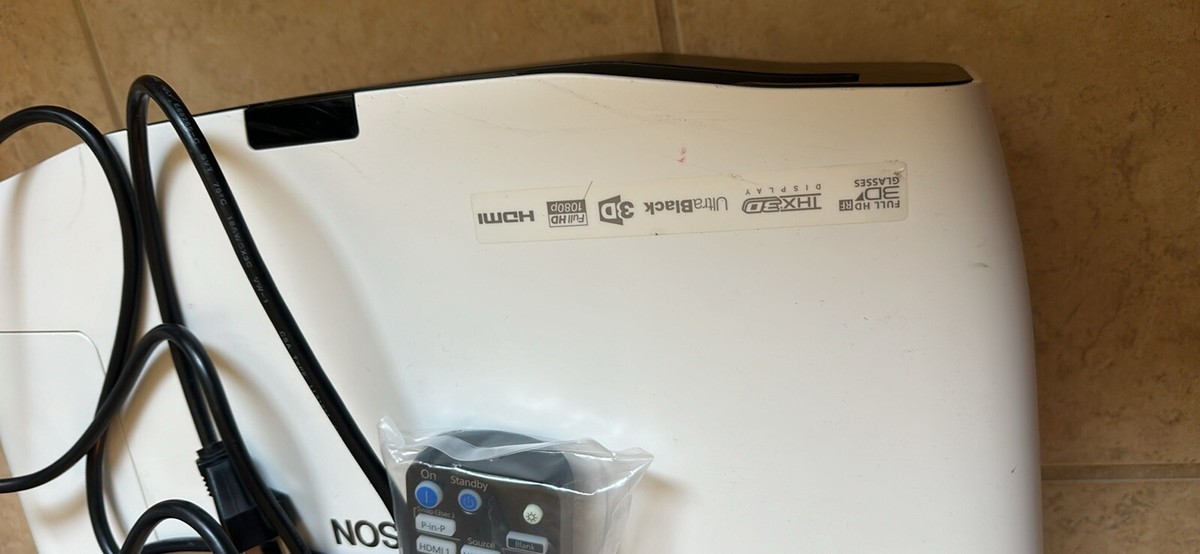 Epson PowerLite Home Cinema 5030UB LCD Projector with Epson