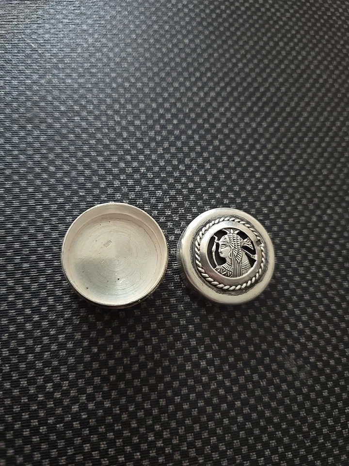 Pilulier ancien argent ( 4 poinçons ) - Photo 2/4