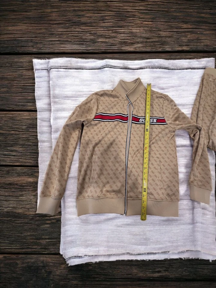 GUESS Tracksuit 2pc Green Velour Crop Jacket and Pants Set Size M - Image 2 of 3