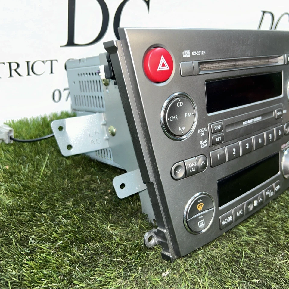 Unidad de audio estéreo Subaru Legacy Outback 2003 2004 2005 2006. 86201AG300 Foto 2 de 4