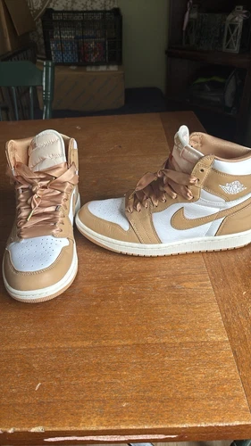 Nike Air Jordan 1 Retro HI OG Shoes "Praline" White FN6622-201 Women's Size 9.5