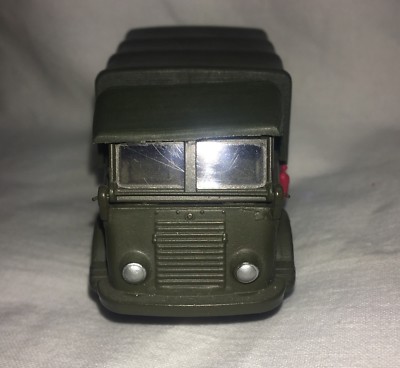 Solido 203 Véhicule militaire Renault 4 x 4 Tous Terrains