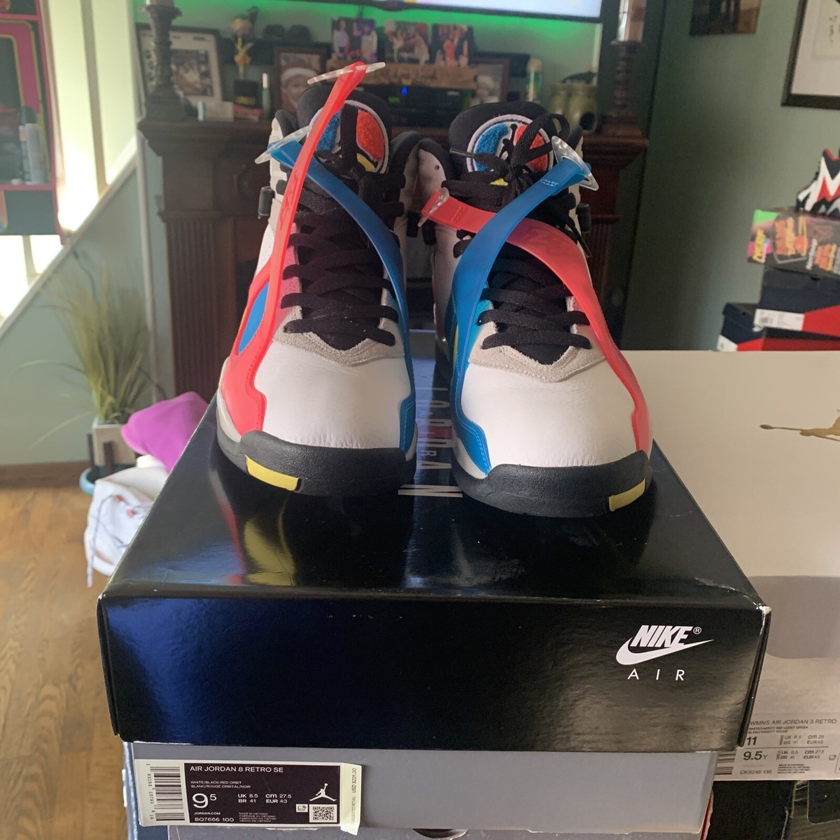 Size 9.5 - Jordan 8 Retro SP SE Multi-Color 2019  display picture 3