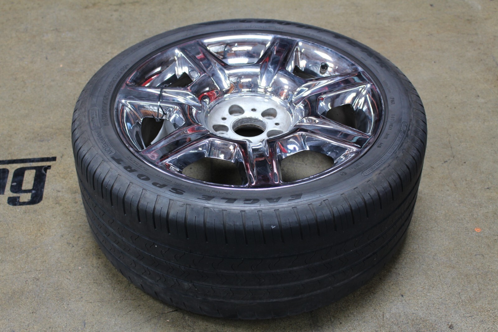 Rolls Royce, Rear Wheel, Curb Rash, 20x9.5, Used, P/N 6773354.9
