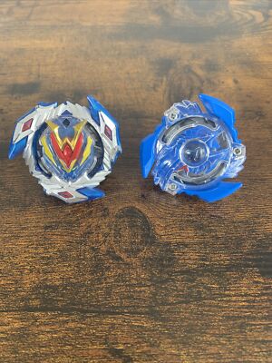 Takara Tomy Beyblade Burst B-104 & Valtryek Lot of 2