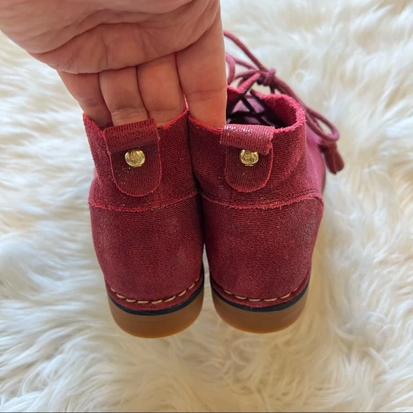 Hush Puppies Cyra Catelyn Wine Sparkle Suede Ankle Chukka Boots Women's Size 5.5 - Image 4 of 4