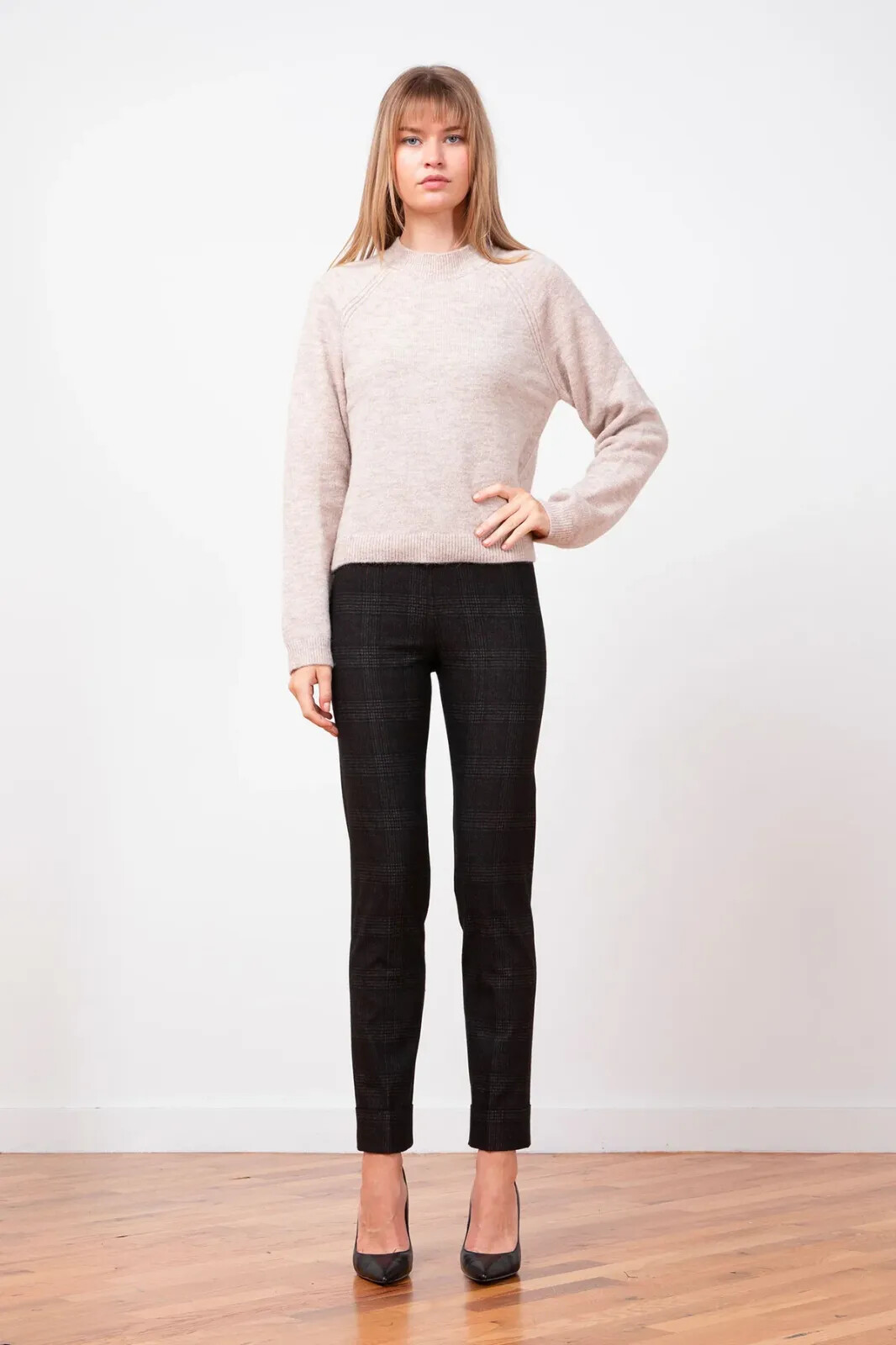 Avenue Montaigne FRANCO F1685 Match Less Pants