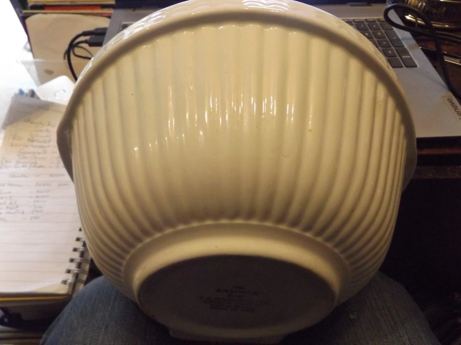 Vintage T. G. Green Easimix bowl pink interior 10” nice used condition