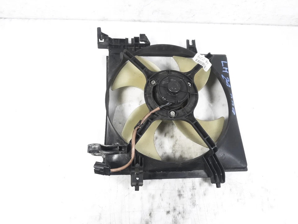 Motor y cubierta ventilador radiador Subaru Outback 2008-2014 *Pequeña lengüeta rota Foto 3 de 4
