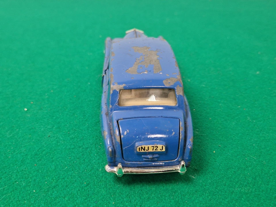 Coche fundido a presión vintage Dinky Toys 152 Rolls Royce Phantom V para restauración Foto 4 de 4