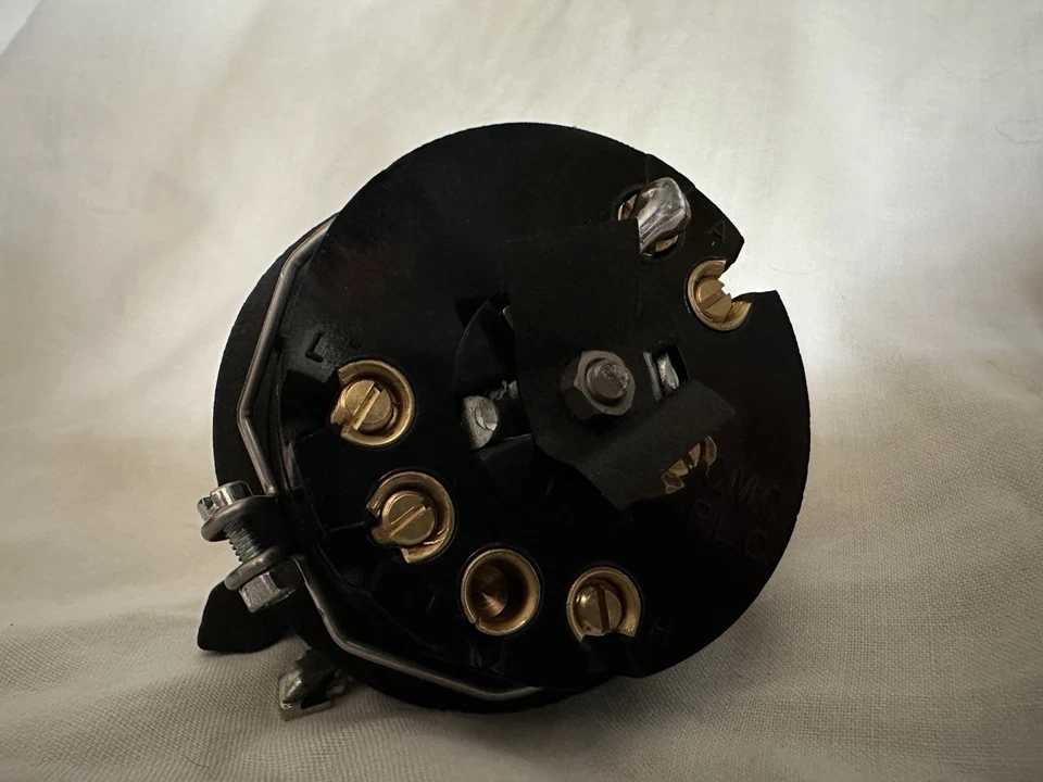 LUCAS PLC5 TYPE IGNITION LIGHTING SWITCH 34057 MOTORCYCLE LAND ROVER SERIES 1 - Image 4 of 4