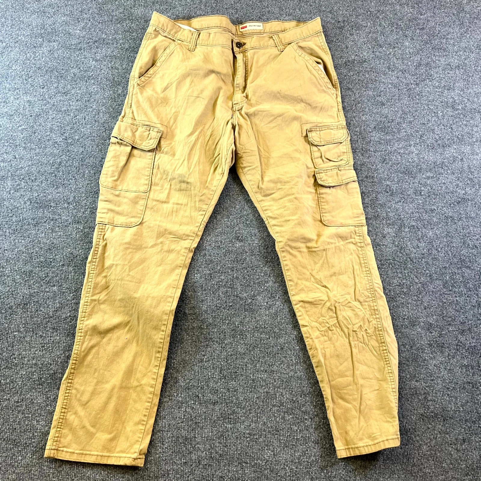 Wrangler Cargo Pants Men's 36x32 Tan Stretch Regular Tapered Leg Hiking Camping