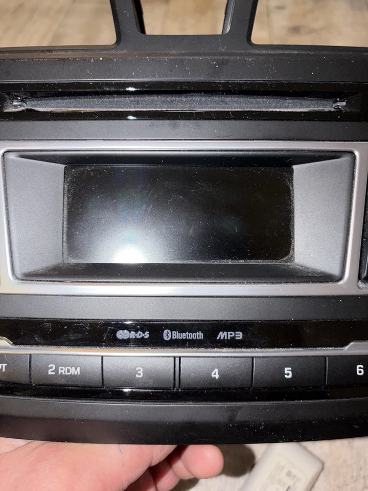 Autoradio Radio/CD/Bluetooth / MP3 Hyundai I20 2014 2017 96170C8250SDH - Bild 2 von 4