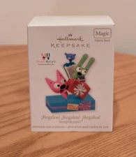 2012 HALLMARK REGALOS REGALOS HOOPS AND YOYO FELIZ NAVIDAD Sound Magic NEW