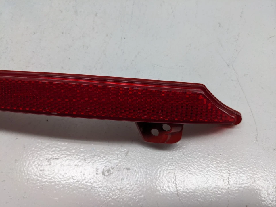 Luz reflectora marcador trasero derecho pasajero Honda Accord 2018-2021 Foto 3 de 4