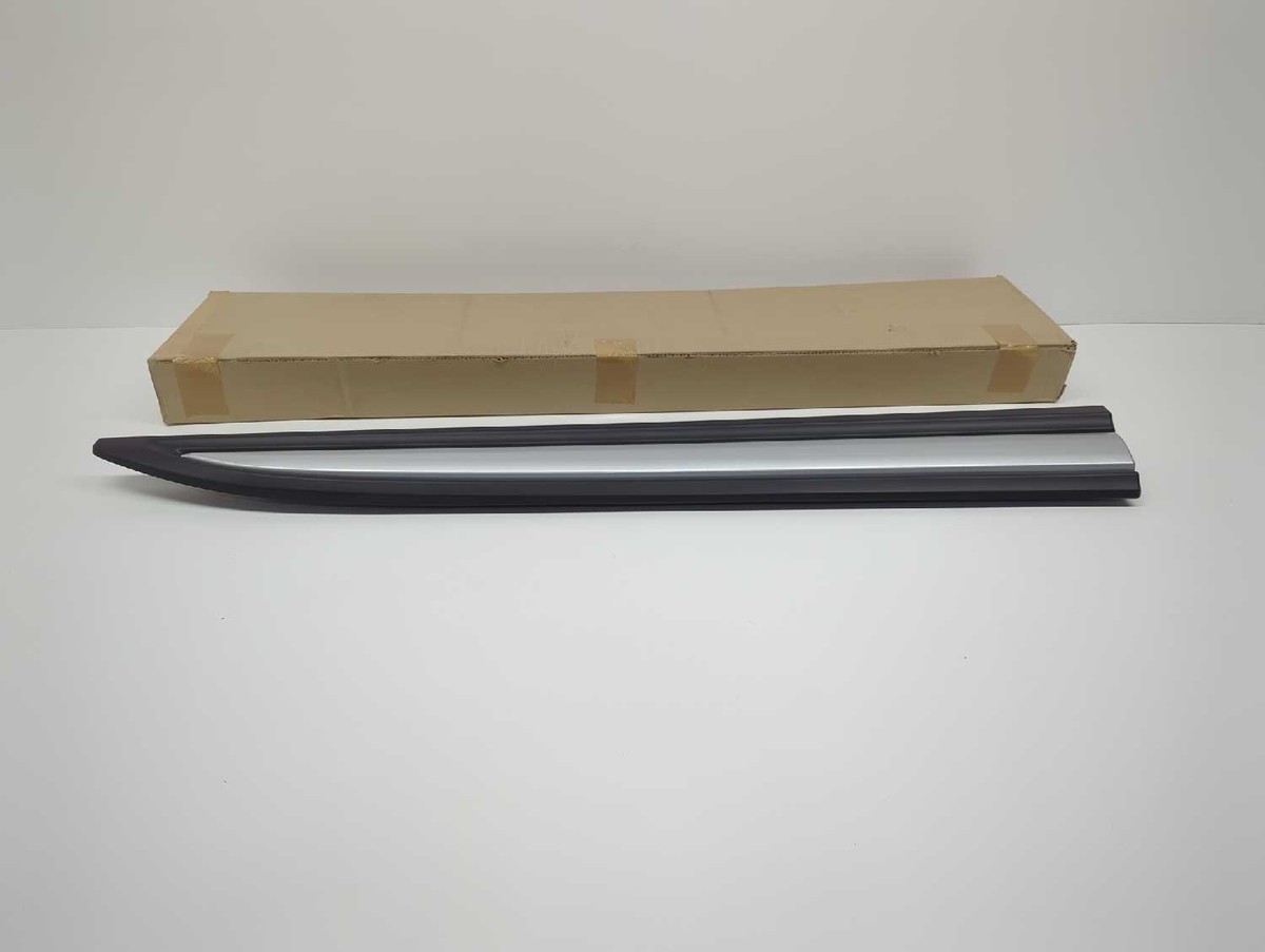 ｍｙｌR34ボディ New OEM Mitsubishi Lower Door Molding 2014-2020 Outlander RH
