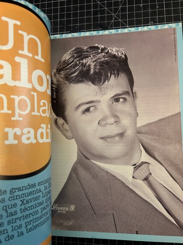 Somos Magazine Revista Chabelo Xavier López Mexican film actor Latin Magazine - Picture 2 of 3