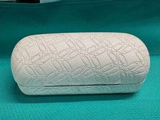 OAKLEY Eyeglasses /Sunglasses Hard CASE ONLY White Clam Shell O Logo Vault