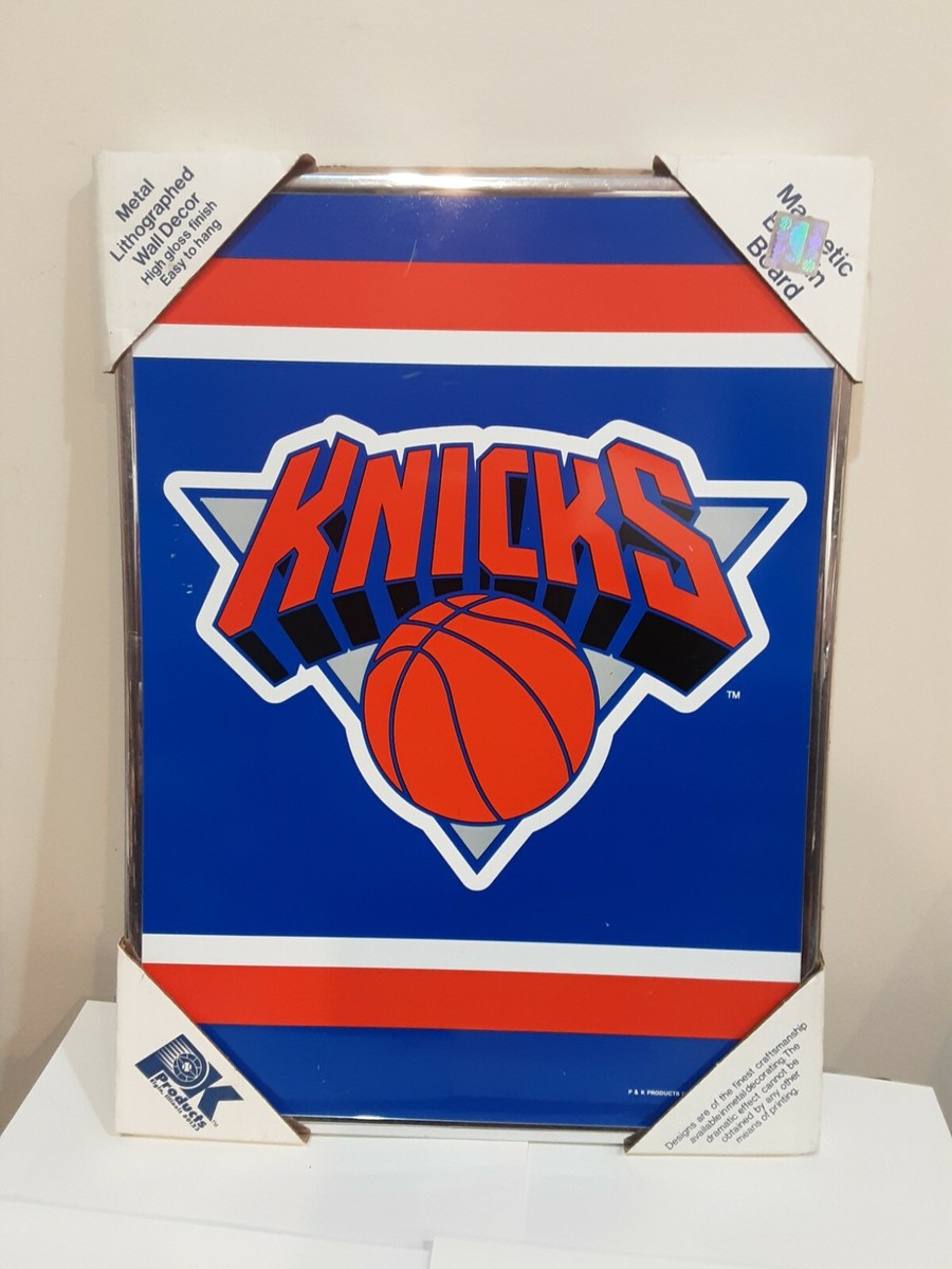 VINTAGE NEW YORK KNICKS NBA METAL LITHOGRAPHED BOARD 14.5 × 19.5