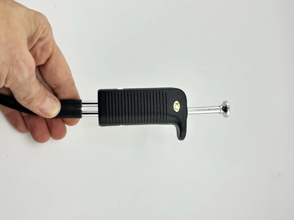 Nikon AR-7 Double Cable Release For Bellows - Image 4 of 4