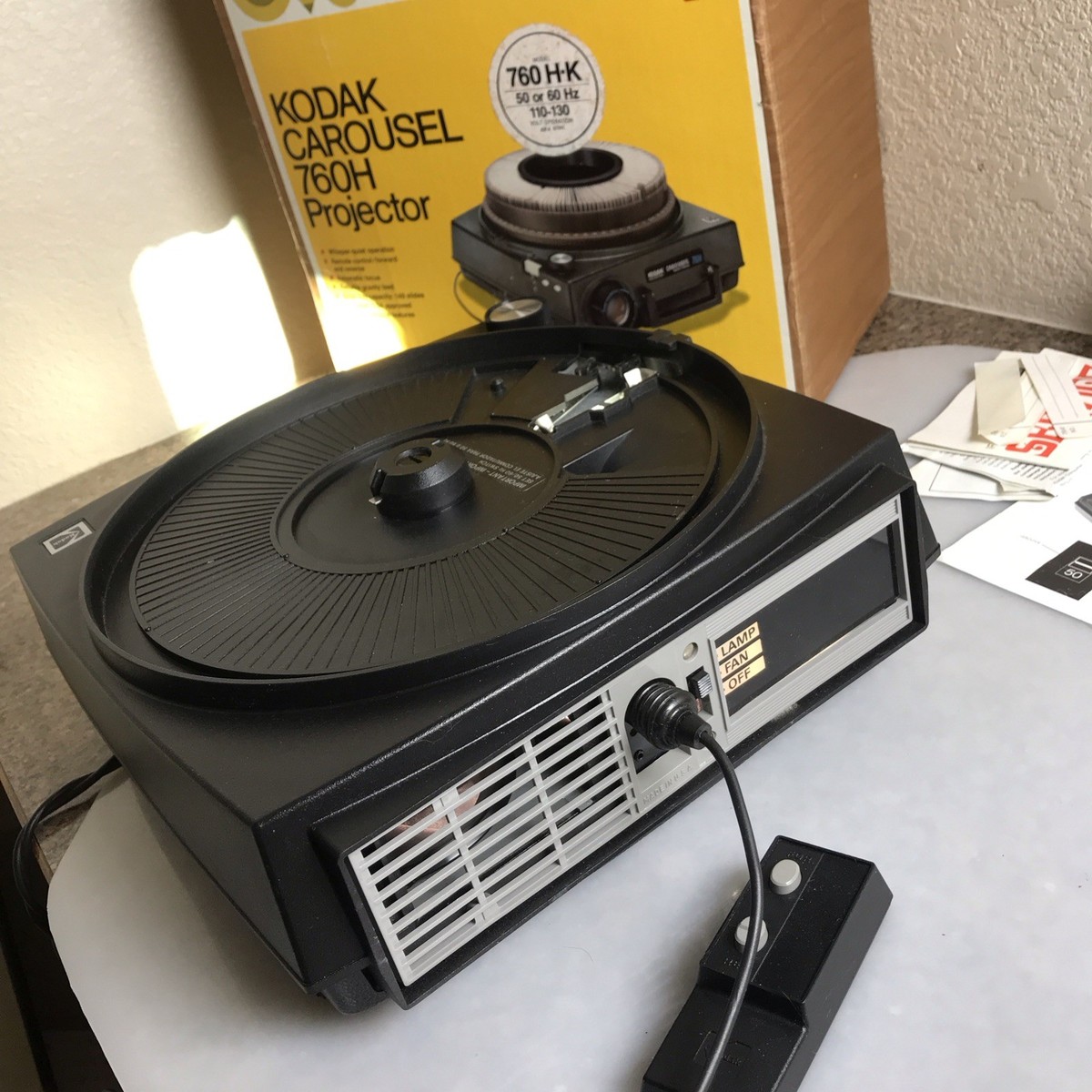 Kodak Carousel 760H Slide Projector with Stack Loader Remote
