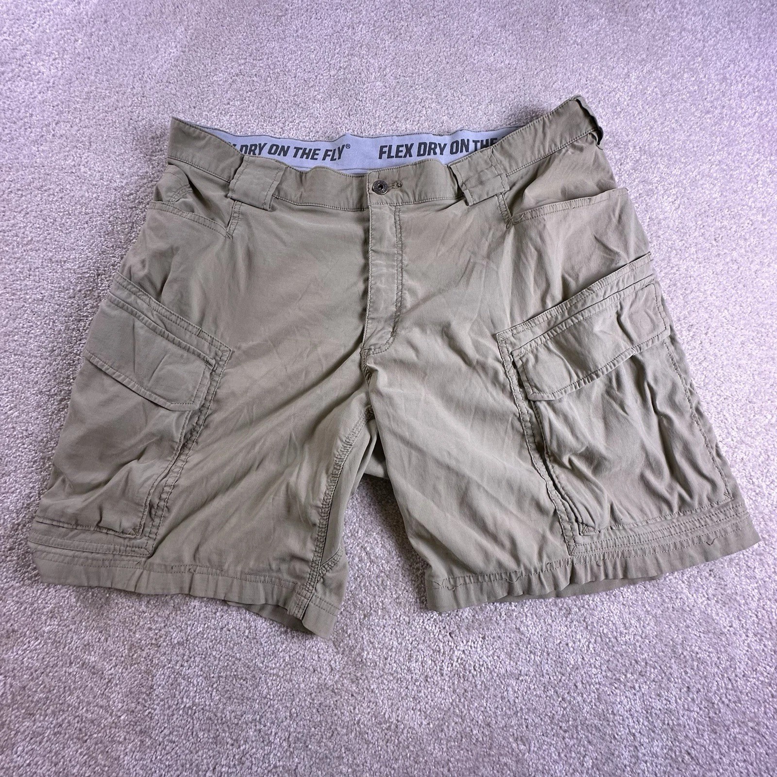Duluth Trading Co Men’s Shorts 42 Tan Beige Khaki Flex Dry On The Fly Cargo