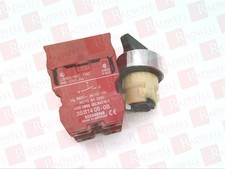 SIEMENS 3SB02-3MKBX25 / 3SB023MKBX25 (USED)