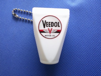 VEEDOL V Motor Oil Gasoline Keychain Viewer