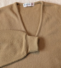 Izod Vintage 60s 70s Men's Classic Brown V Neck Sweater Preppy Grandpa MD USA