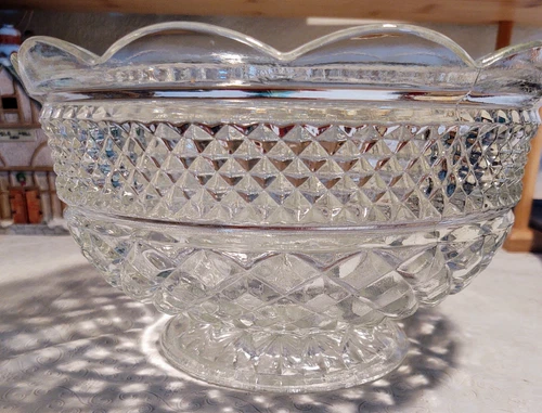Vintage Anchor Hocking 1960's Serving Bowl