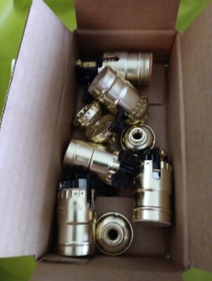 Electrical Sockets /Switches - 250 W - 250V - 2.75'' - LOT OF 5 Excelsior..35 