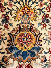 Hand-woven Ivory wool rug Floral Oriental wool carpet 9' 9.5" x 6' 1.5"