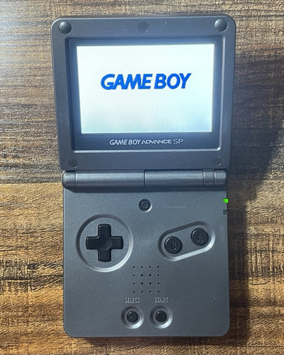 Nintendo Game Boy Advance SP Graphite AGS-101 w Charger, Plastic Case and Game - Picture 3 of 9