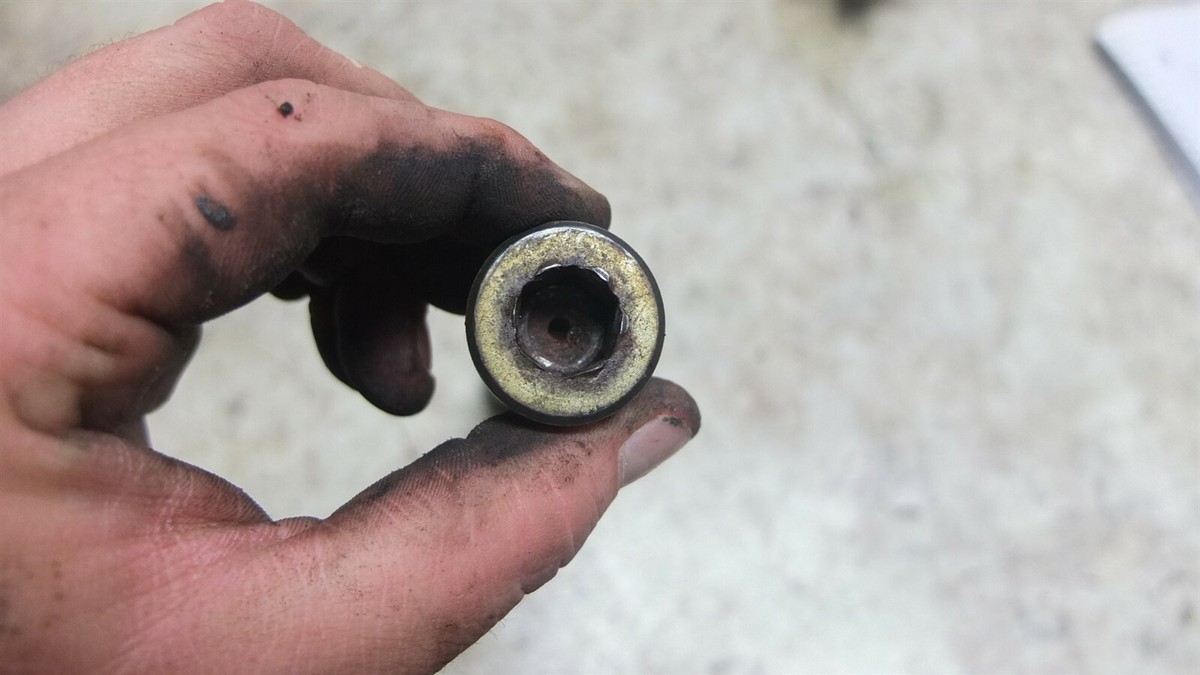 92 Kawasaki ZX6 ZX 6 600 ZX600 D Ninja Front Axle Shaft Pin Bolt
