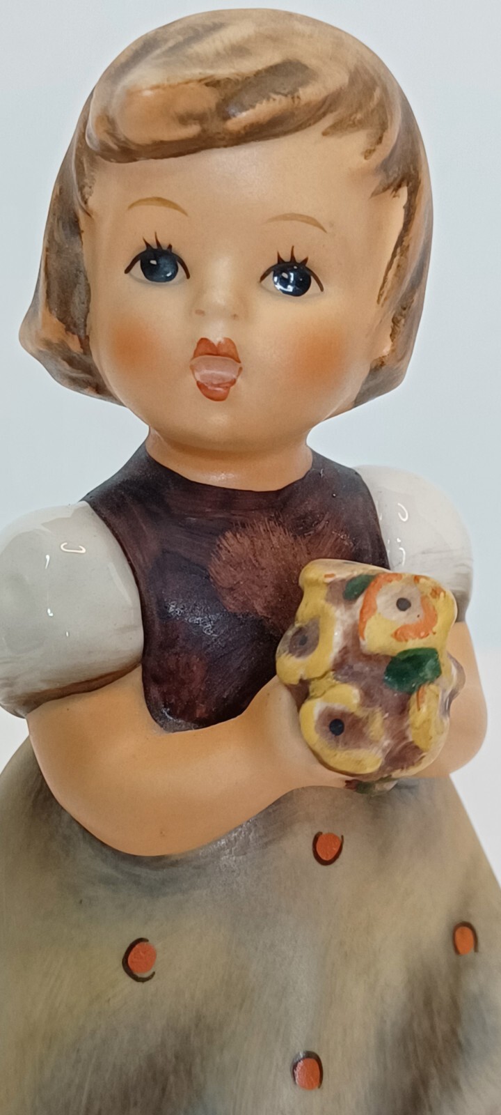 1963 Original Goebel Hummel Figurine "For Mother" W Germany Markings on