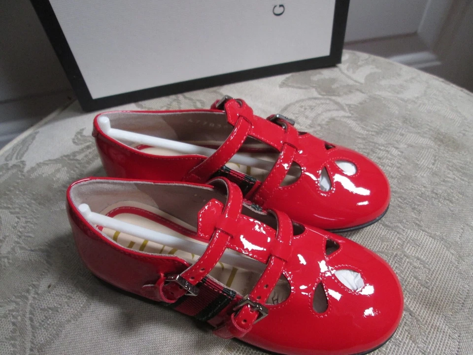 Zapatos Mary Jane BNB GUCCI charol rojo niñas niños pequeños talla Euro 23/US 7 Foto 3 de 4