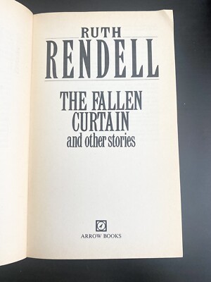 【中古】 The Fallen Curtain Stories Ruth Rendell 📒The Fallen Curtain And Other Stories - Paperback By Ruth Rendell