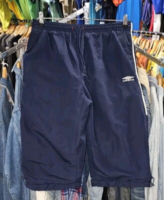 Vintage Umbro Knee Length Shorts 90s 2000s Size Large Football