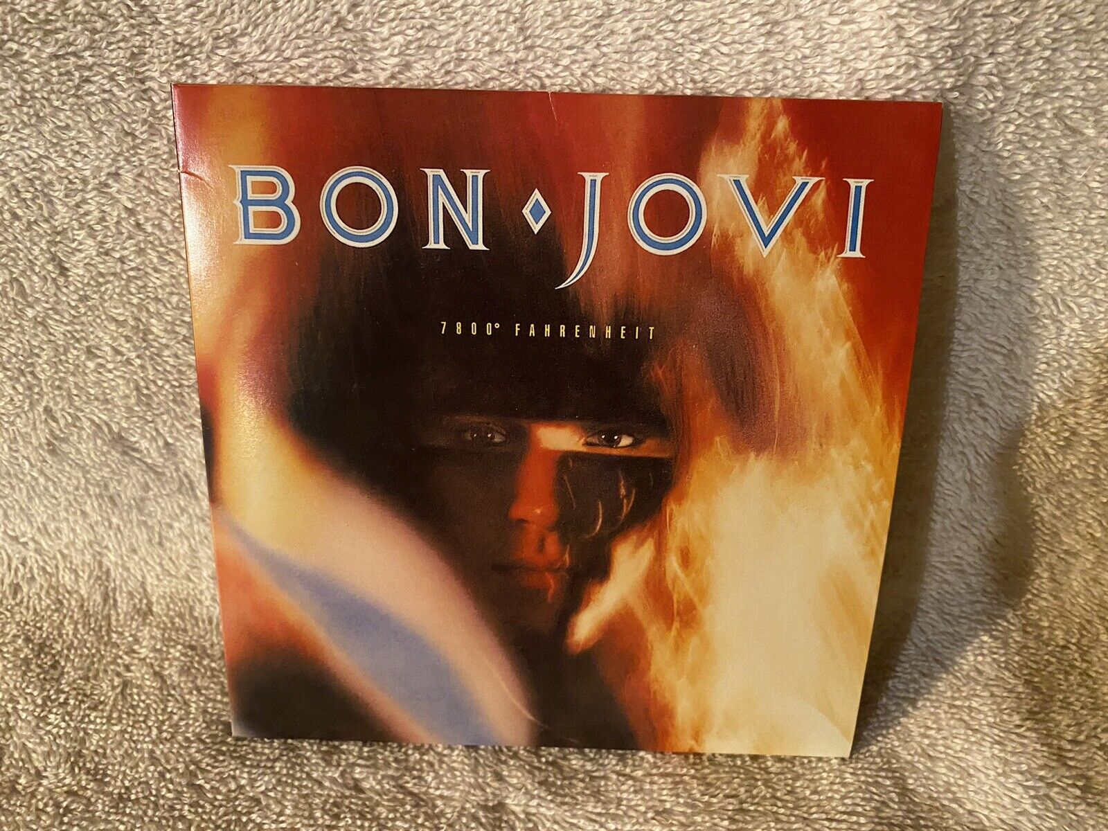 Bon Jovi: 7800 Fahrenheit-mini replica lp sleeve Cd w/inserts