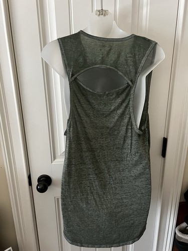 BCG Women's Athletic Fitness sleeveless Tank Top stretchy fit Crew Neck Pocket L - Picture 12 of 15