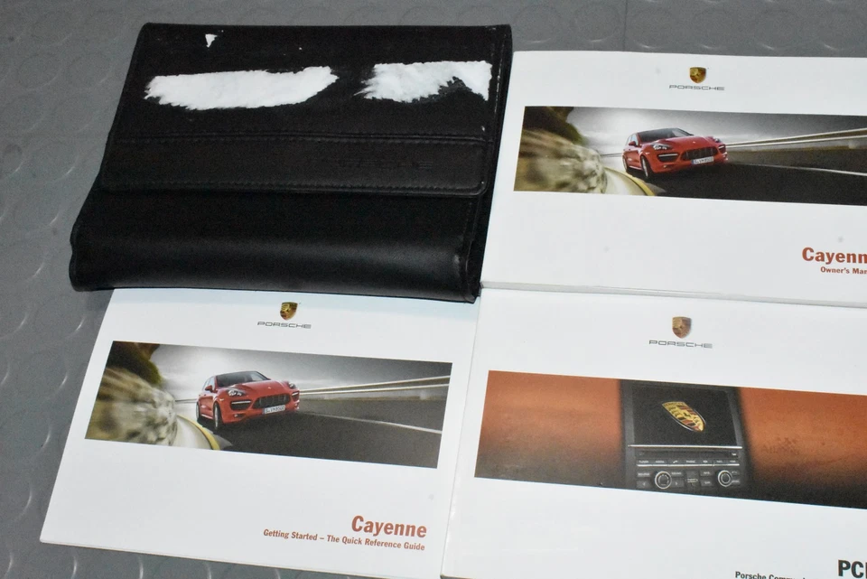 2014 Porsche Cayenne / S / GTS / Turbo / Hybrid Owners Manual - SET - Image 2 of 4